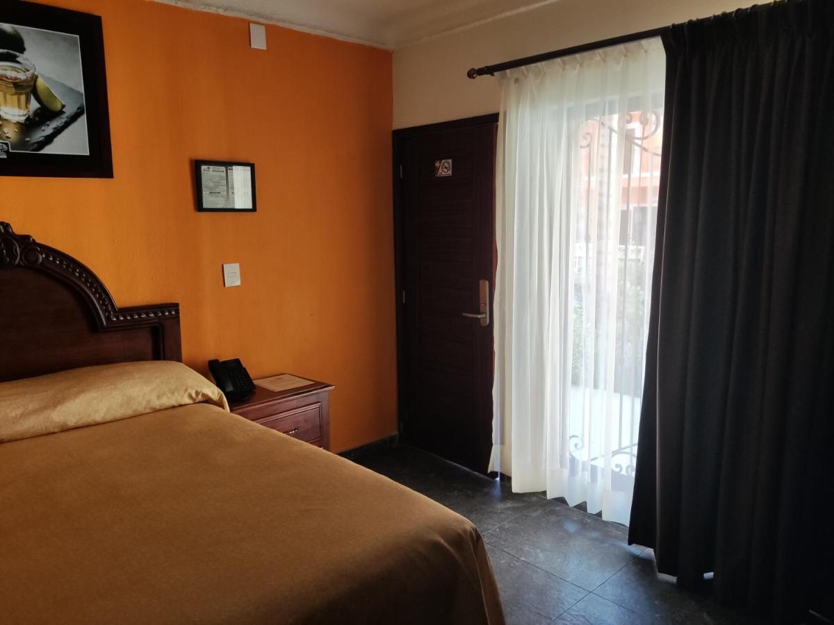Hotel Delicias Tequila Exteriör bild
